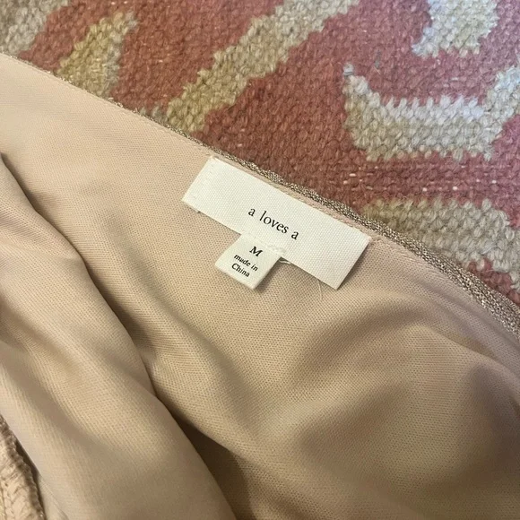 a loves a Elegant Gold Maxi Dress with bow shoulders and belted waist medium - Picture 3 of 3